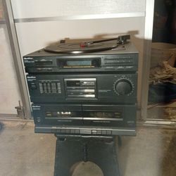 Quasar Compact Audio System Record/Cassette Player 