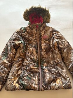 Realtree Camo Jacket Women’s Medium [38-40] Pink Parka Hooded Faux Fur Trim