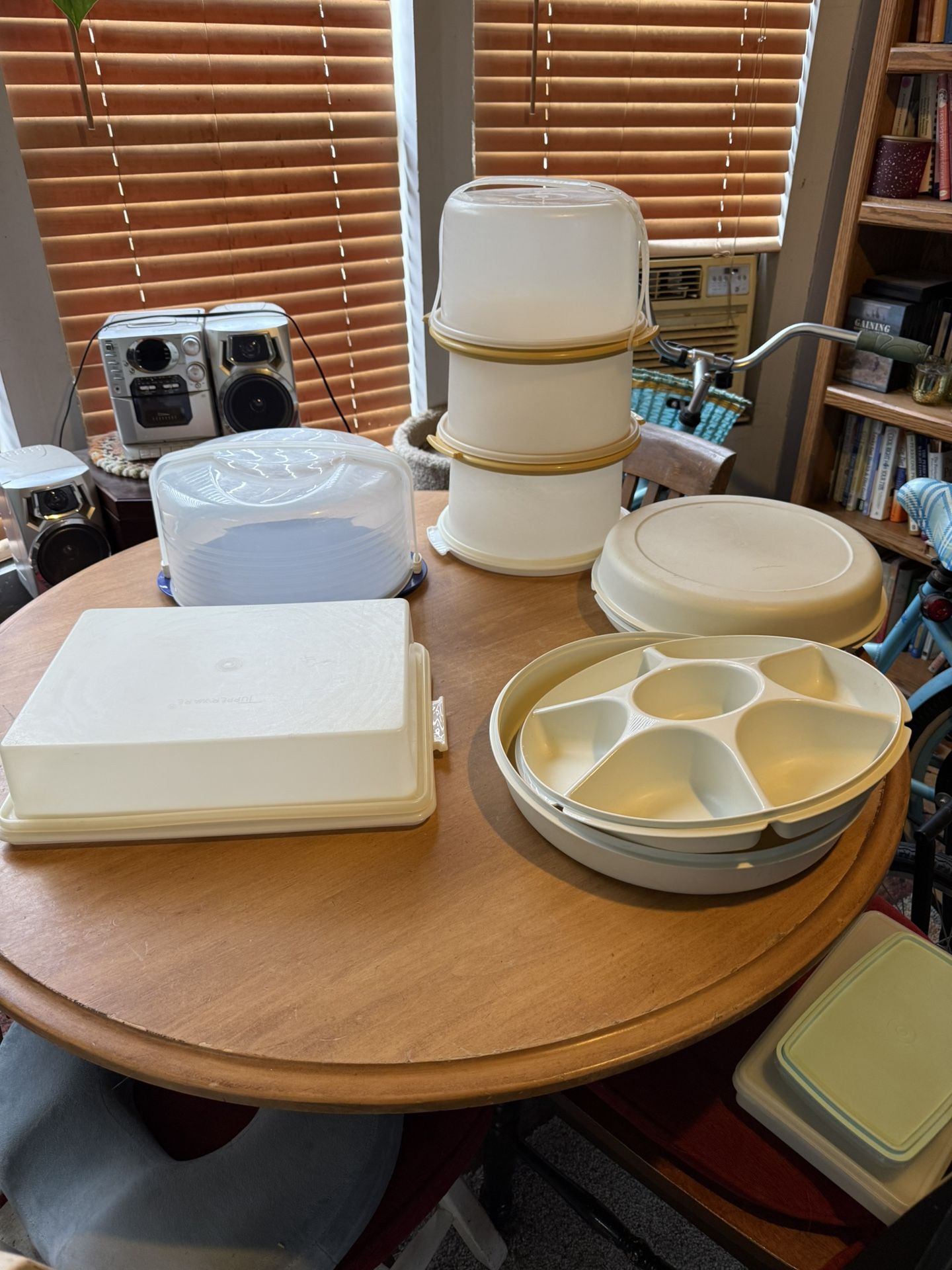 Tupperware Cake pie crudités containers. $6-9 each. Rochester wa