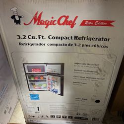 Magic Chef Retro 3.2 Cu. Ft. 2 door Mini Fridge in Black