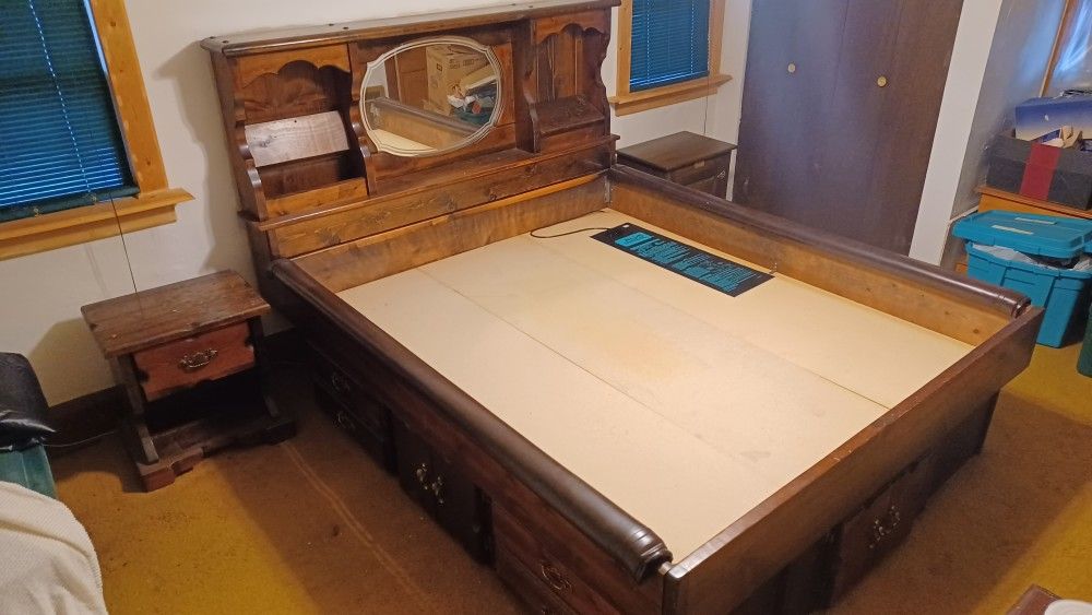 California king water Bed Frame And Heat Pad