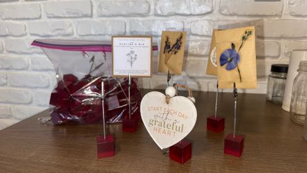 Red Cube Display Holders