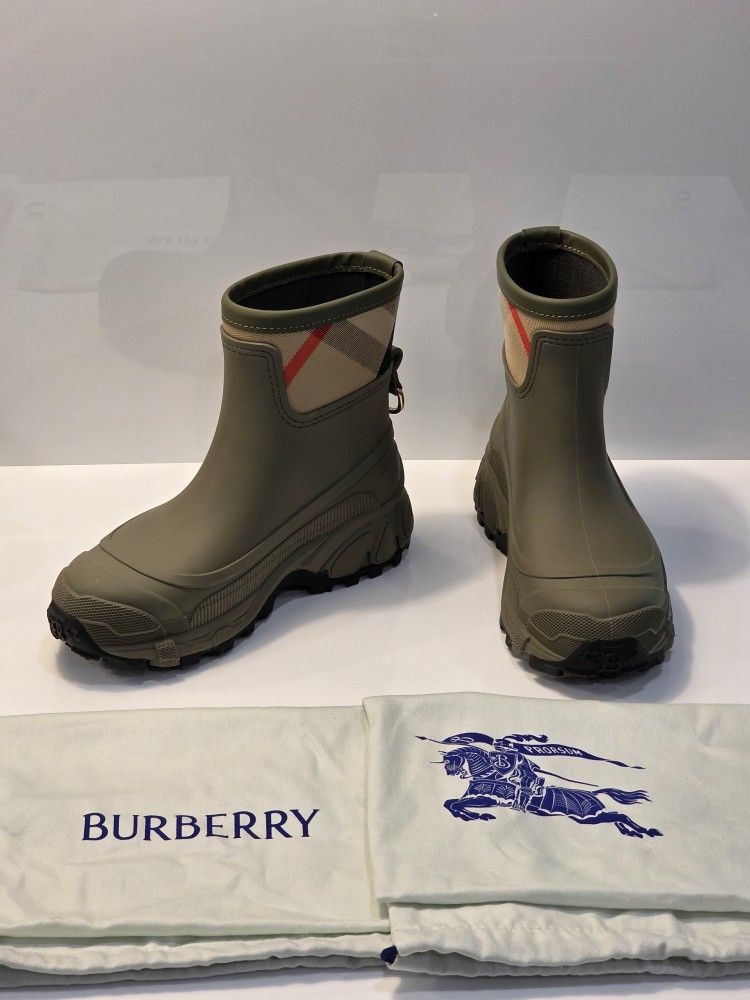 Burberry House Check Rain Boot Green