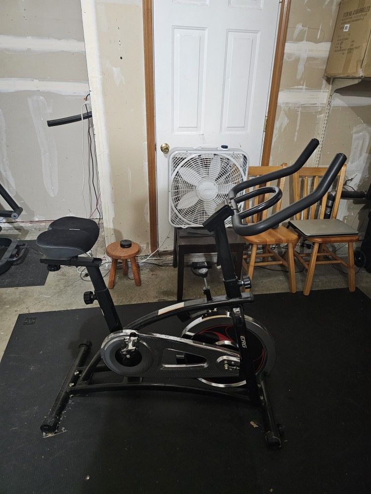 ERG Stationary Exercise Bike w/Cushion Seat