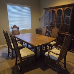 Hardwood dining room suite , Table With Extentions-seat 10, 6 Chairs Includes Two  captains chairs,2 hardwood End Tables,size H30xL17",buffet/hutch