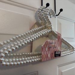 White Pearl Hangers