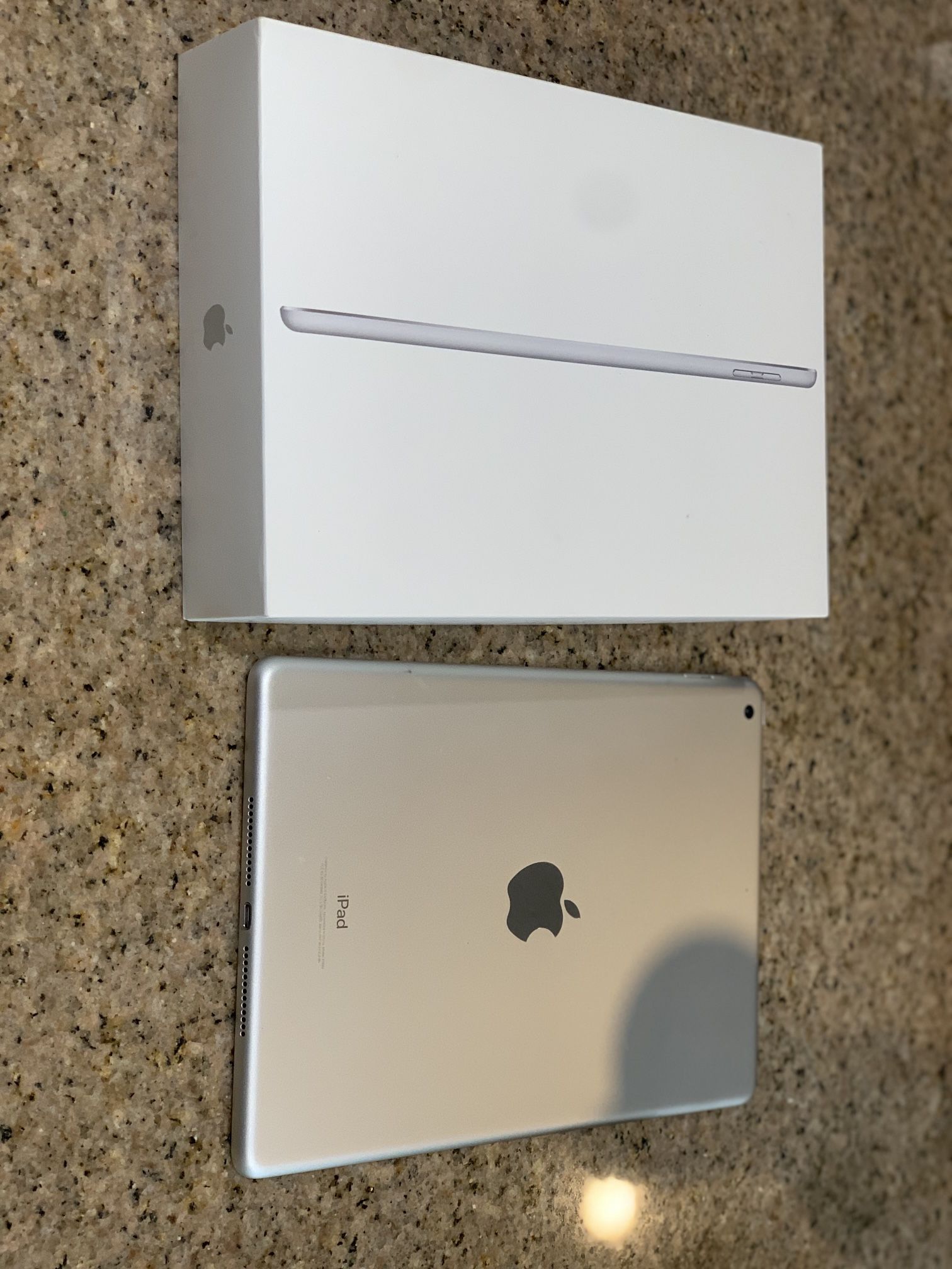 Ipad 6th Generation - Original Box