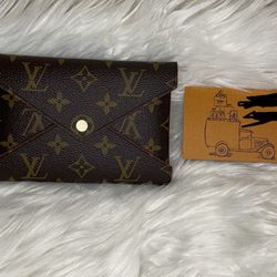 Louis Vuitton Medium Kirigami 