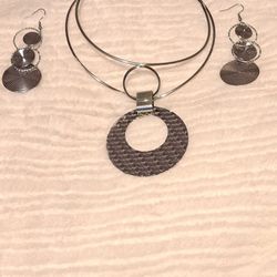 Circle Choker Necklace with earrings set