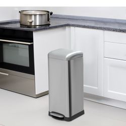  8-Gallon Step Trash Can with Soft-Close Lid for Kitchen Bathroom Bedroom Living Room Home Office Dorm Fingerprint-Proof Foot Pedal Garbage Bin Remova