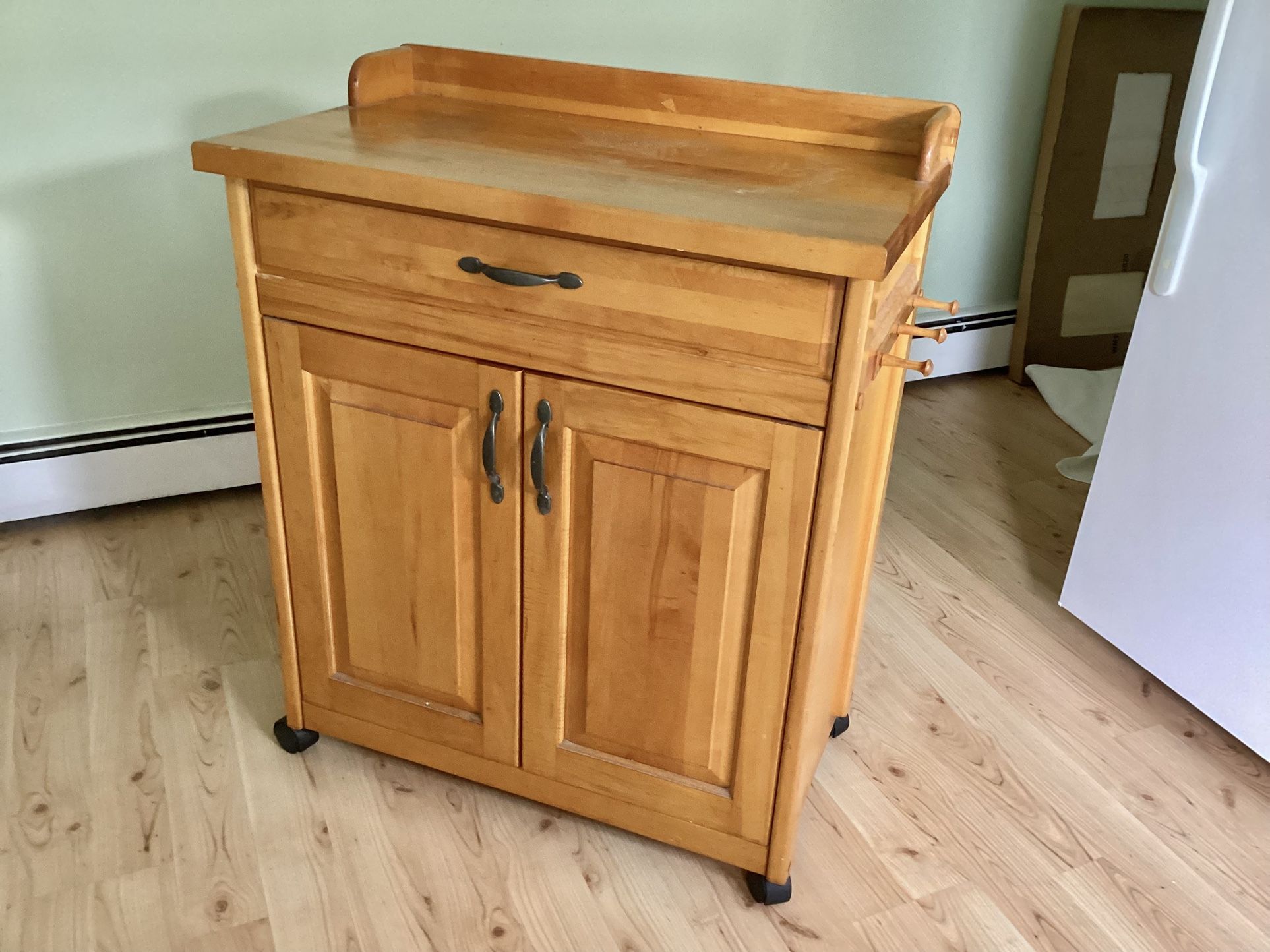 Vtg.All Wood Kitchen Storage Cabinet Rolling Utility Island 2 Doors Drawer Exceptional Craftsmanship