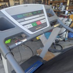 Treadmill 