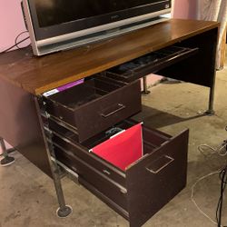 Desk With Metal Drawers