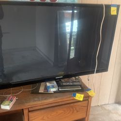 Samsung 3D Plasma Flatscreen Smart Tv