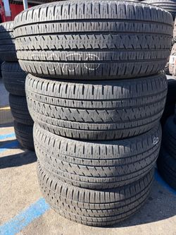 Vendo set de llantas 275/55r20 Bridgestone en perfectas condiciones de Vida