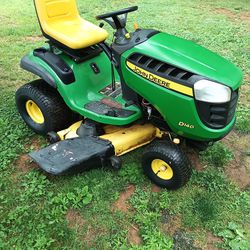 Delivery 48"John  Deere D140 Riding Mower