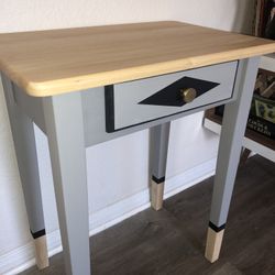 Wood Shaker End Table - NEED GONE ASAP