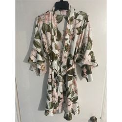 NEW Victoria’s Secret Satin robe/kimono 