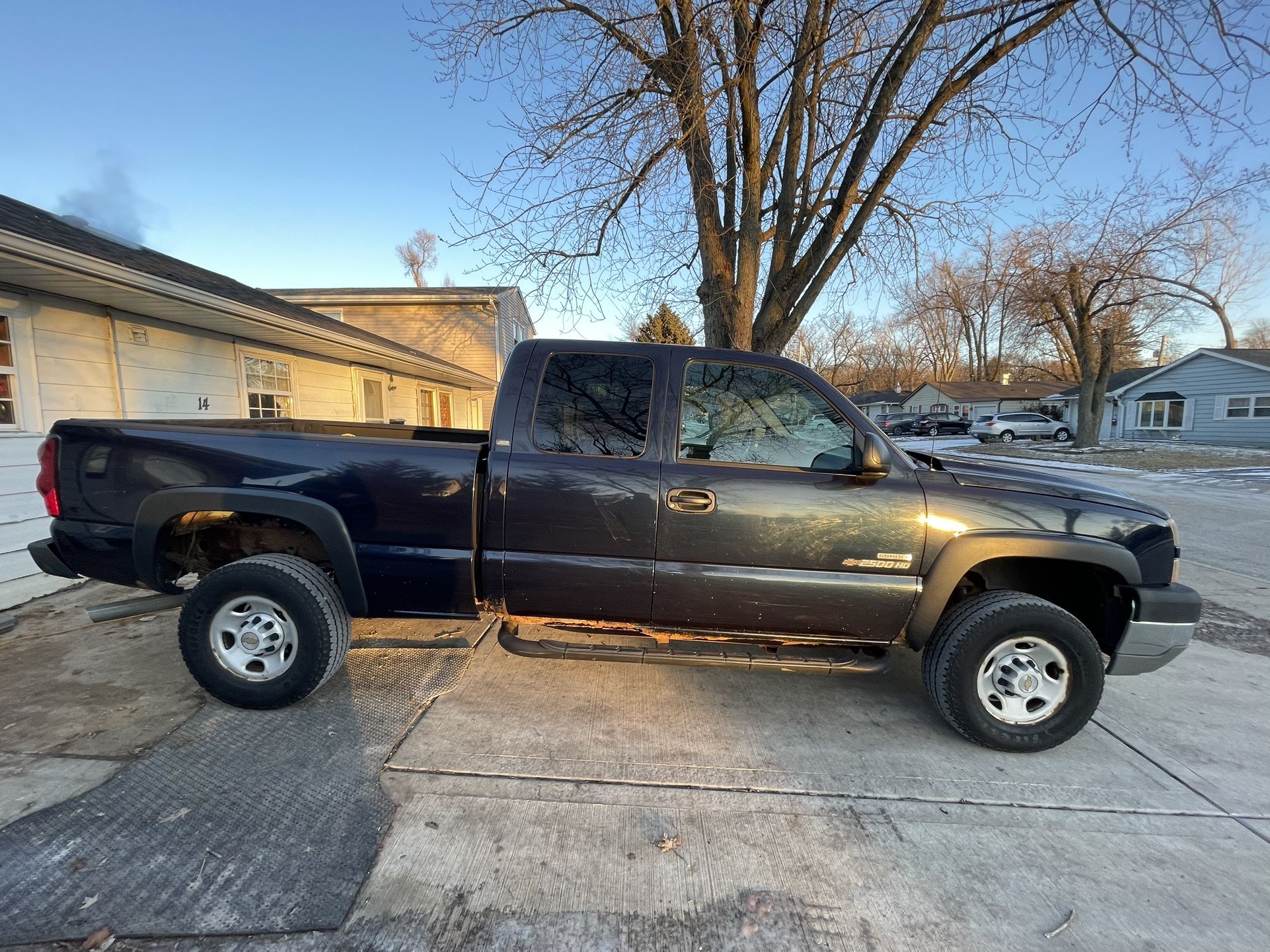 2005 Chevrolet Silverado 2500 HD Crew Cab