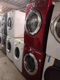LG front loading washer and matching electric dryer in excellent conditions