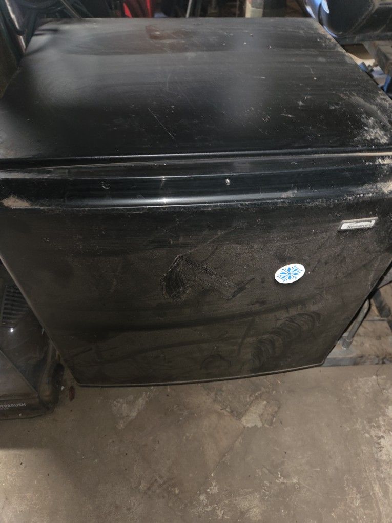 Mini Fridge