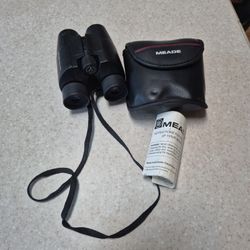 Binocular Meade Travel View 8X26 With Case