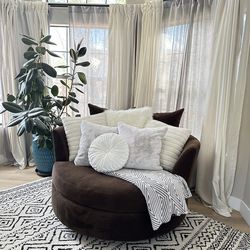 Oversized Chocolate Brown Swivel Chair – Fits 2–3, Super Cozy