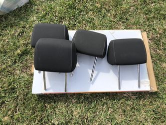 (4) 2018 GMC Tahoe Headrest