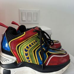 👠 FREE Women’s Shoes – Size 6 – Multiple Pairs 👟