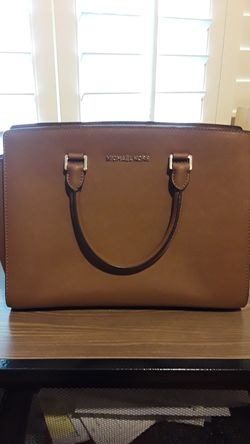 Michael Kors purse