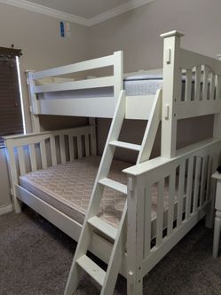 **Pottery Barn Catalina Twin Over Full Bunk Bed – Simply White – $500 Delivered**