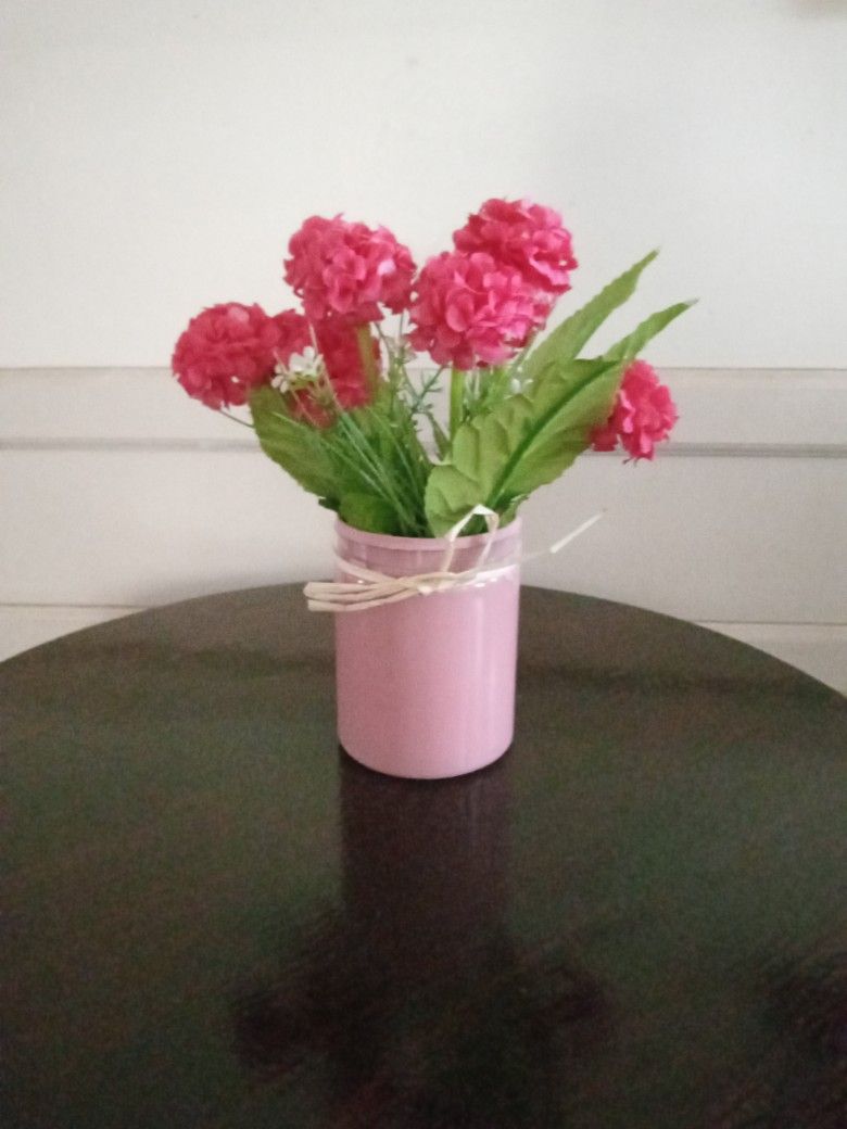 Pink Flower Arrangement/ Artificial/ Pink Plastic Vase/9 Inches High
