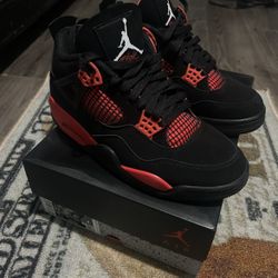 Jordan 4 Red Thunder Size 8.5