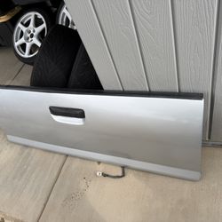 2005-2015 Toyota Tacoma Tailgate With Camera