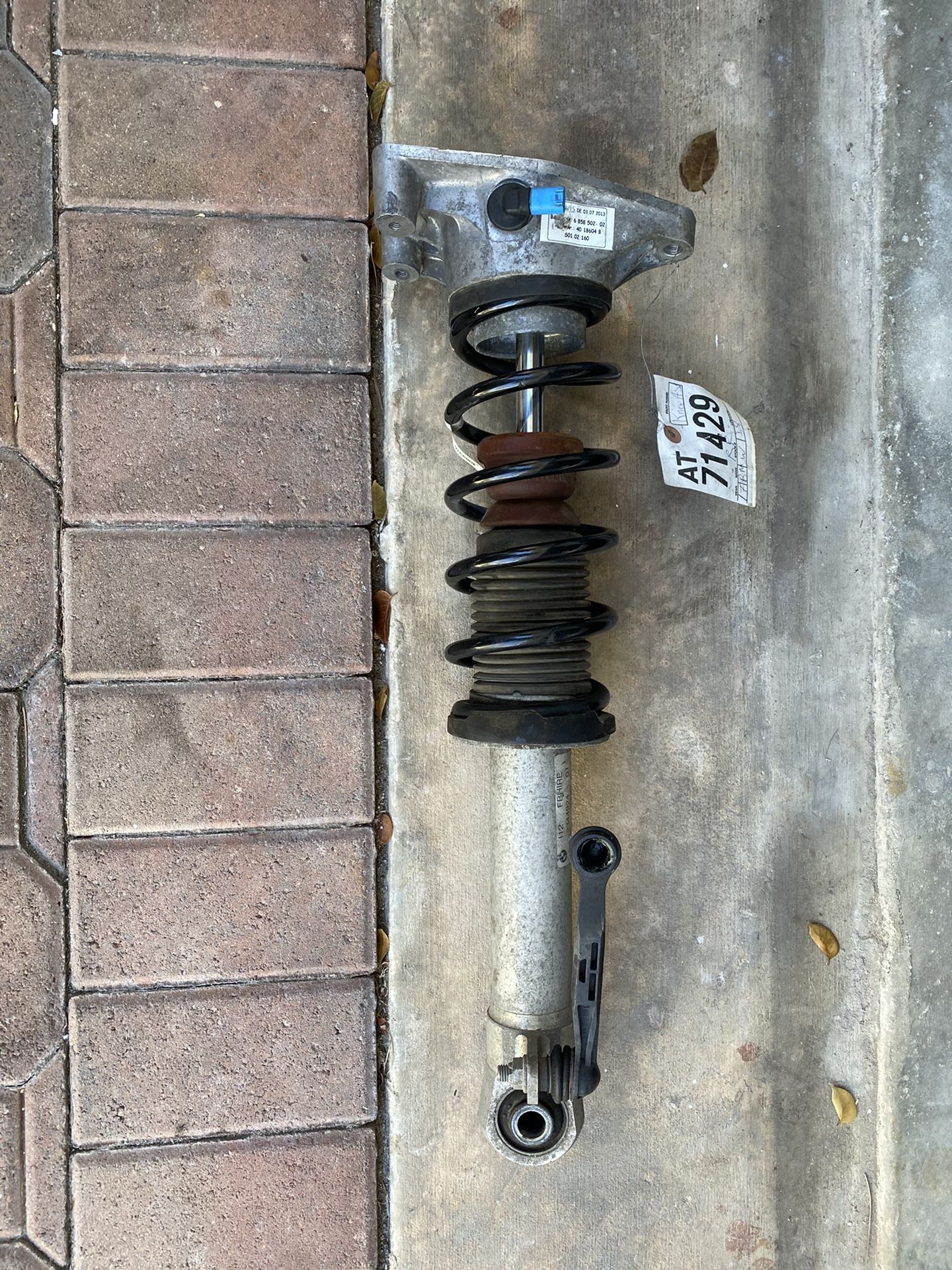 BMW i8 OEM ORIGINAL BMW I12 Rear Right Passenger Shock Spring dumper VDC 2014- i8 1.5L