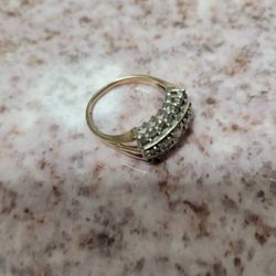 10k Diamond Ring