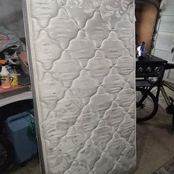 Single Matress 20$