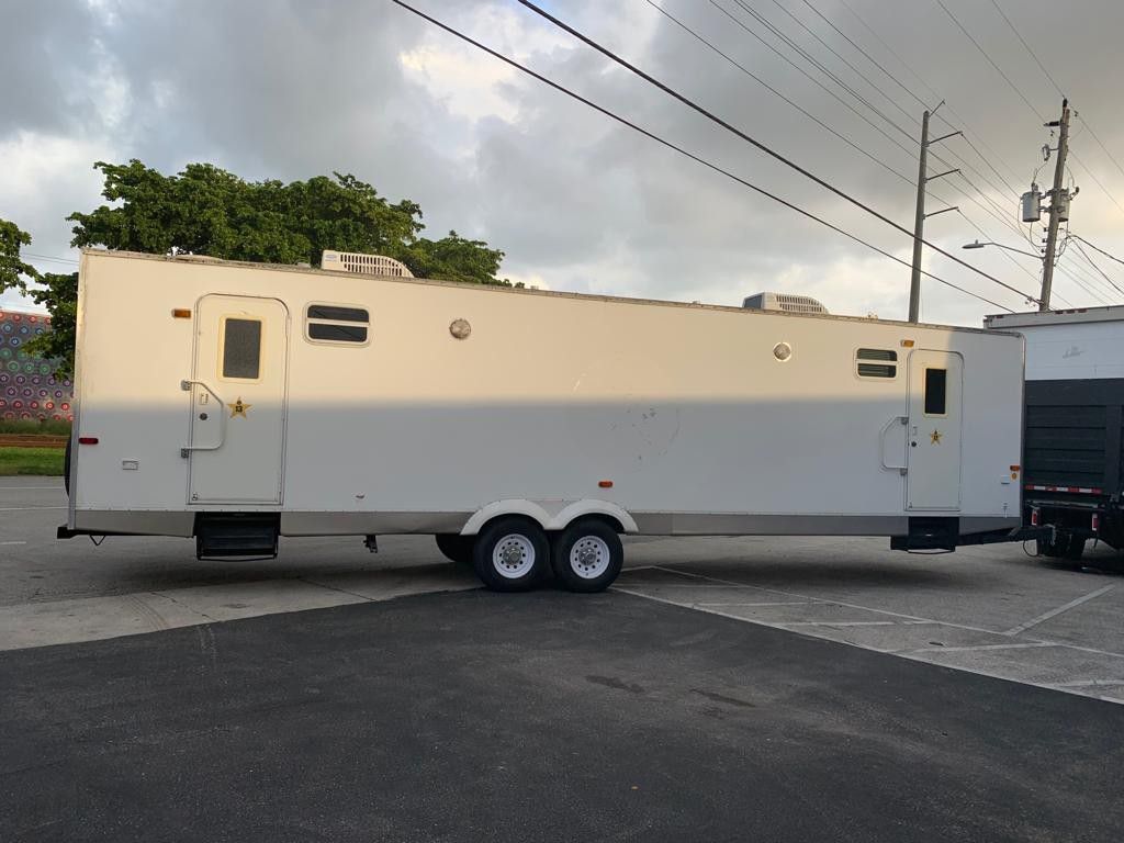 Rv trailer House camper Like new