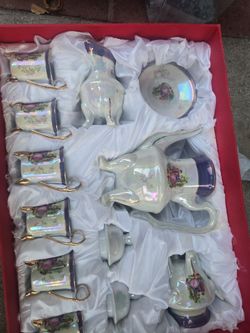 Tea set porcelain