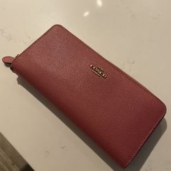 Authentic Coach Wallet !