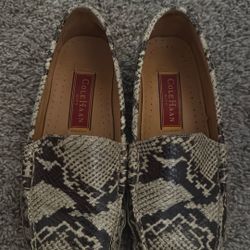 Cole Haan Snakeskin Embossed Leather Loafers Size 8