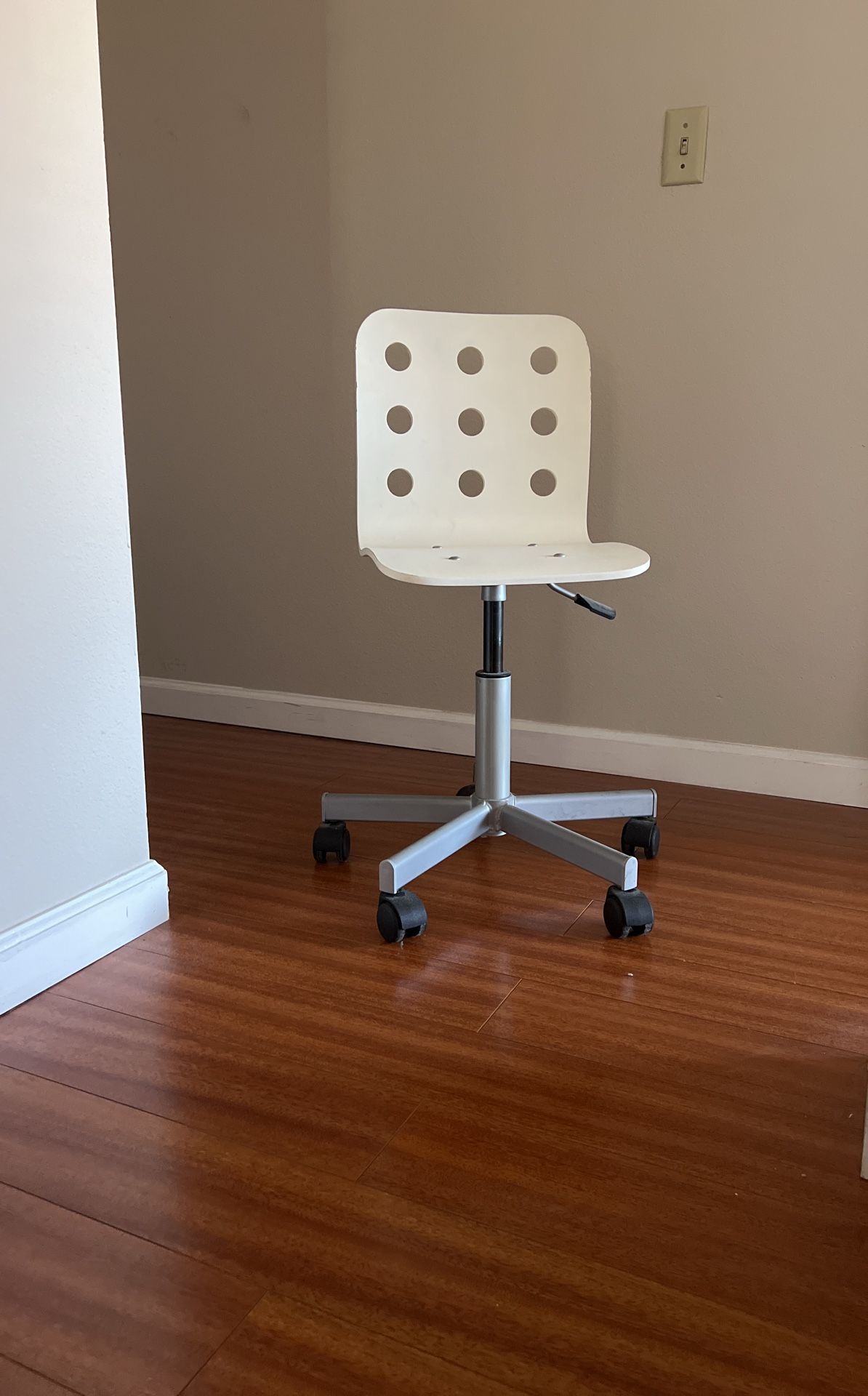 Rolling Desk Chair