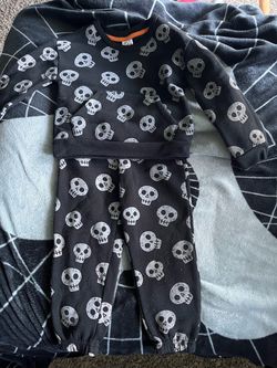 Cute Black Halloween Skull Sweatsuit