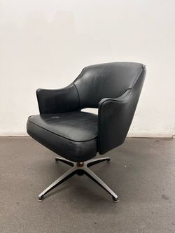 Vintage Mid Century Modern Black Leather Swivel Lounge Chair MCM