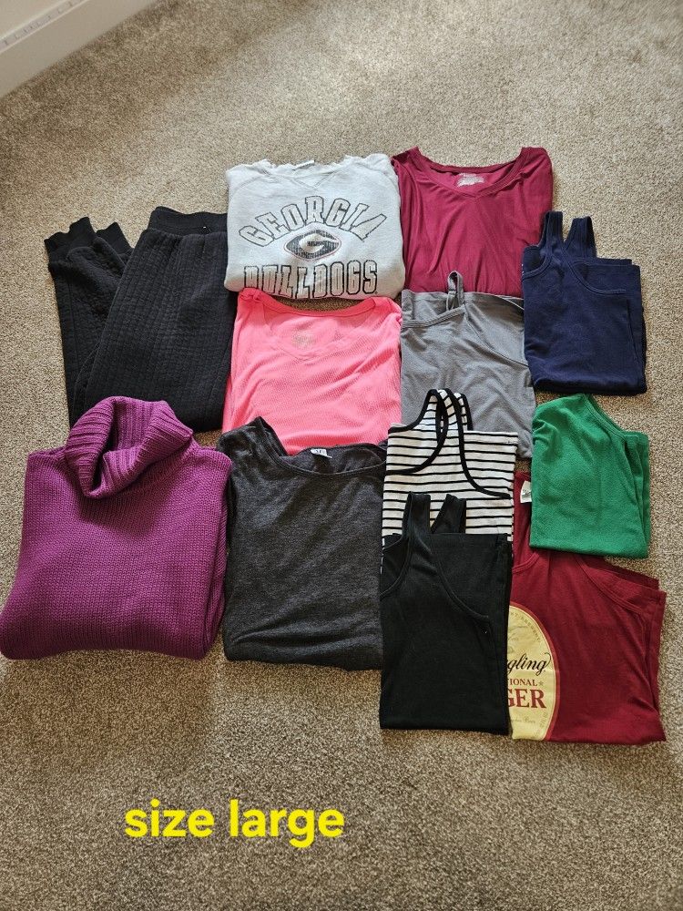 Juniors Size Large 12 Pieces All For $15