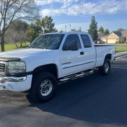 2004 GMC Sierra