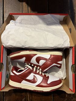 Nike Dunk Low Women’s Sz. 9