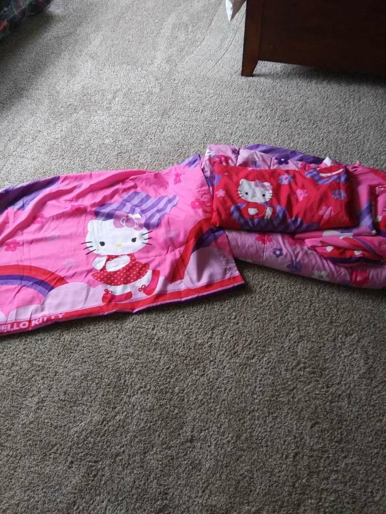 Hello kitty twin bedding set