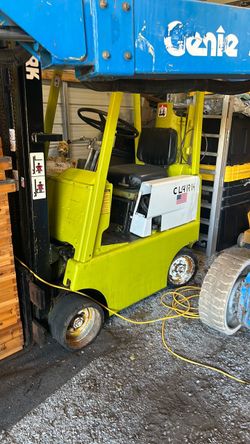 Clark forklift