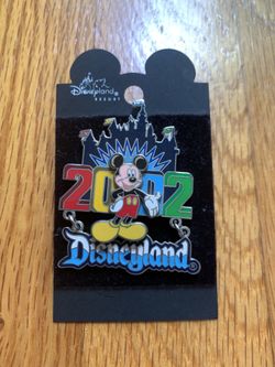 2002 Mickey Mouse Disneyland Pin